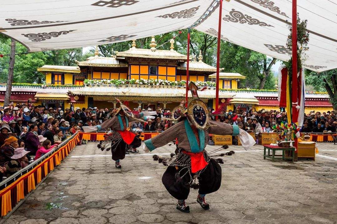 Tibet opera in Norbulingka palace